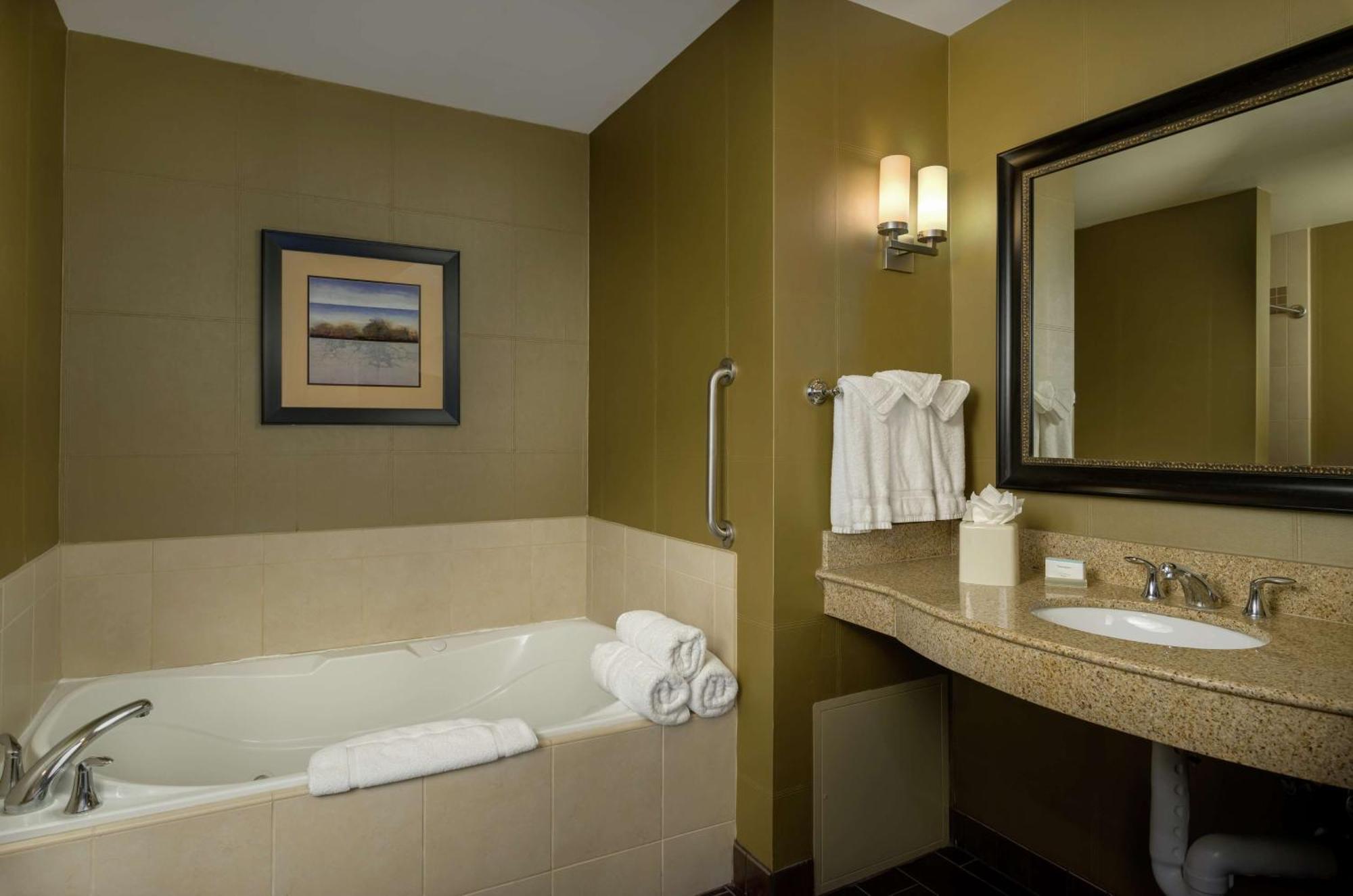 Hilton Garden Inn Phoenix Airport North Экстерьер фото